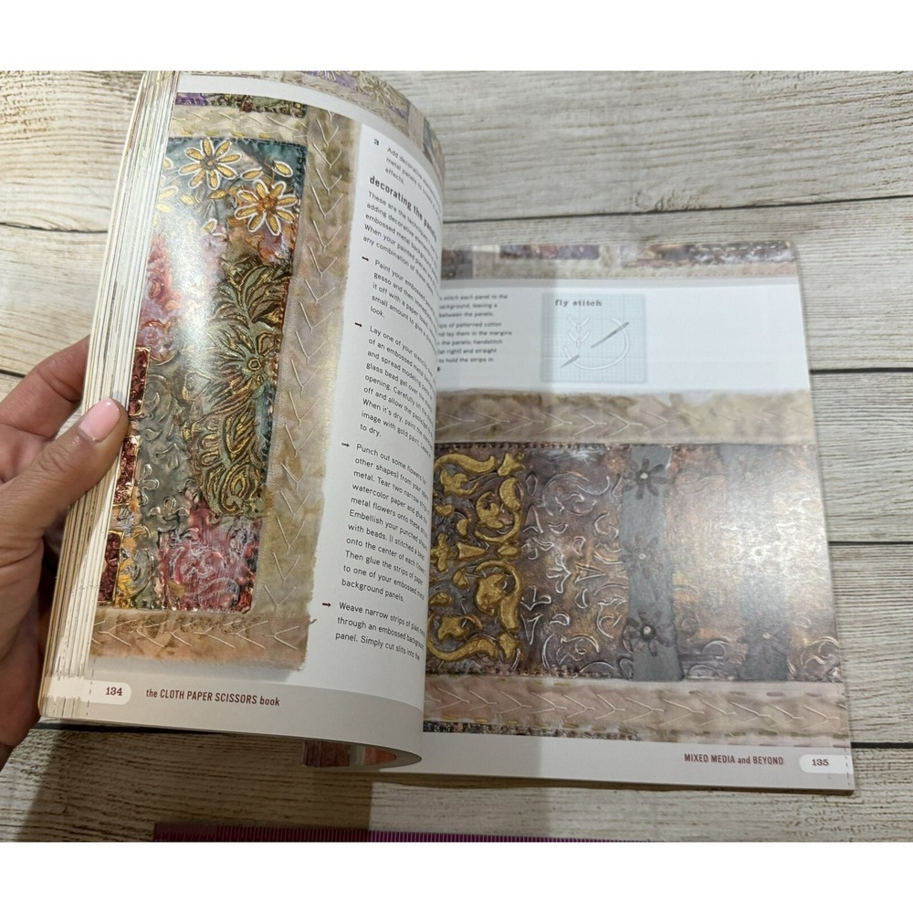 The Cloth Paper Scissors Book Techniques & Inspiration Creating Mixed Media - Picture 4 of 10